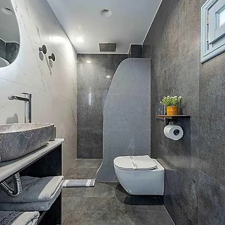 Hotel Blackstone Luxury Santorini Island