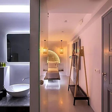 Hotel Blackstone Luxury Santorini Island