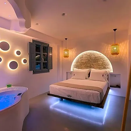Blackstone Luxury Hotel Santorini Island