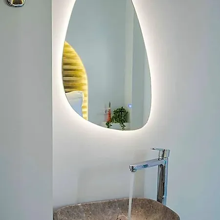 Blackstone Luxury Hotel Santorini Island
